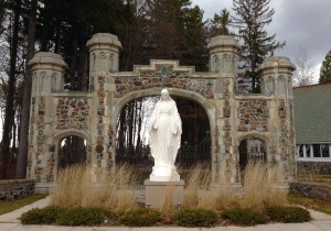 MaryLakeShrine